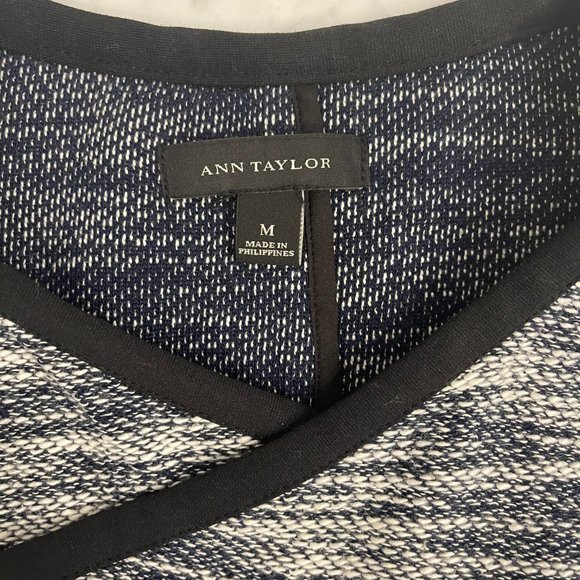 Ann Taylor Asymmetrical Collarless Blazer Women's Size M - Picture 2 of 6